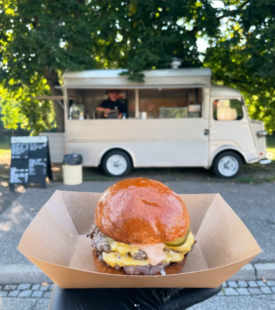 Beran Food Truck v parku